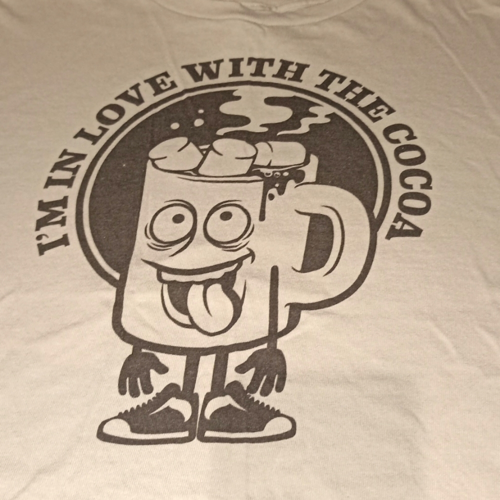 men's graphic t shirt "im in love with the cocoa" in tan w brown graphic